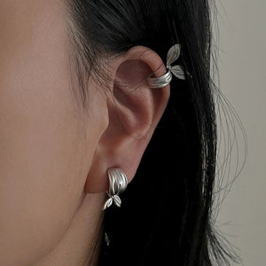 Chic Silver Knotwear